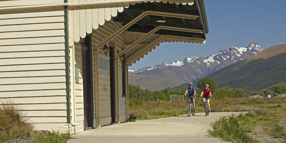 scenic train station in southland nz