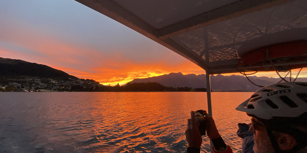 lake wakatipu sunset