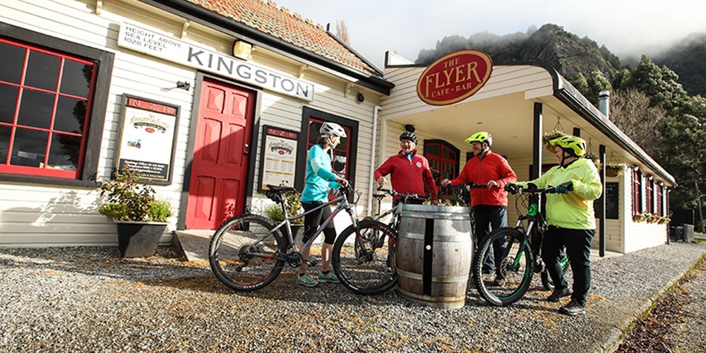 cyclists at Kingston Flyer Cafe