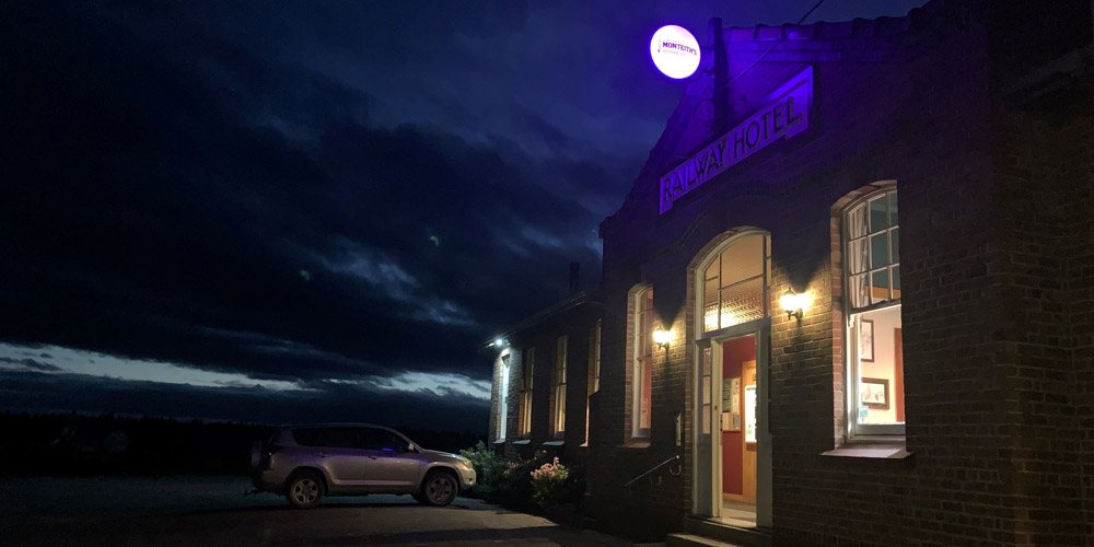 Mossburn Railway Hotel Photo of Railway Hotel outside at night