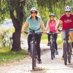 thumb_family biking in queenstown