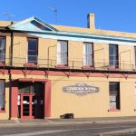 thumb_Lumsden Hotel and Bar exterior