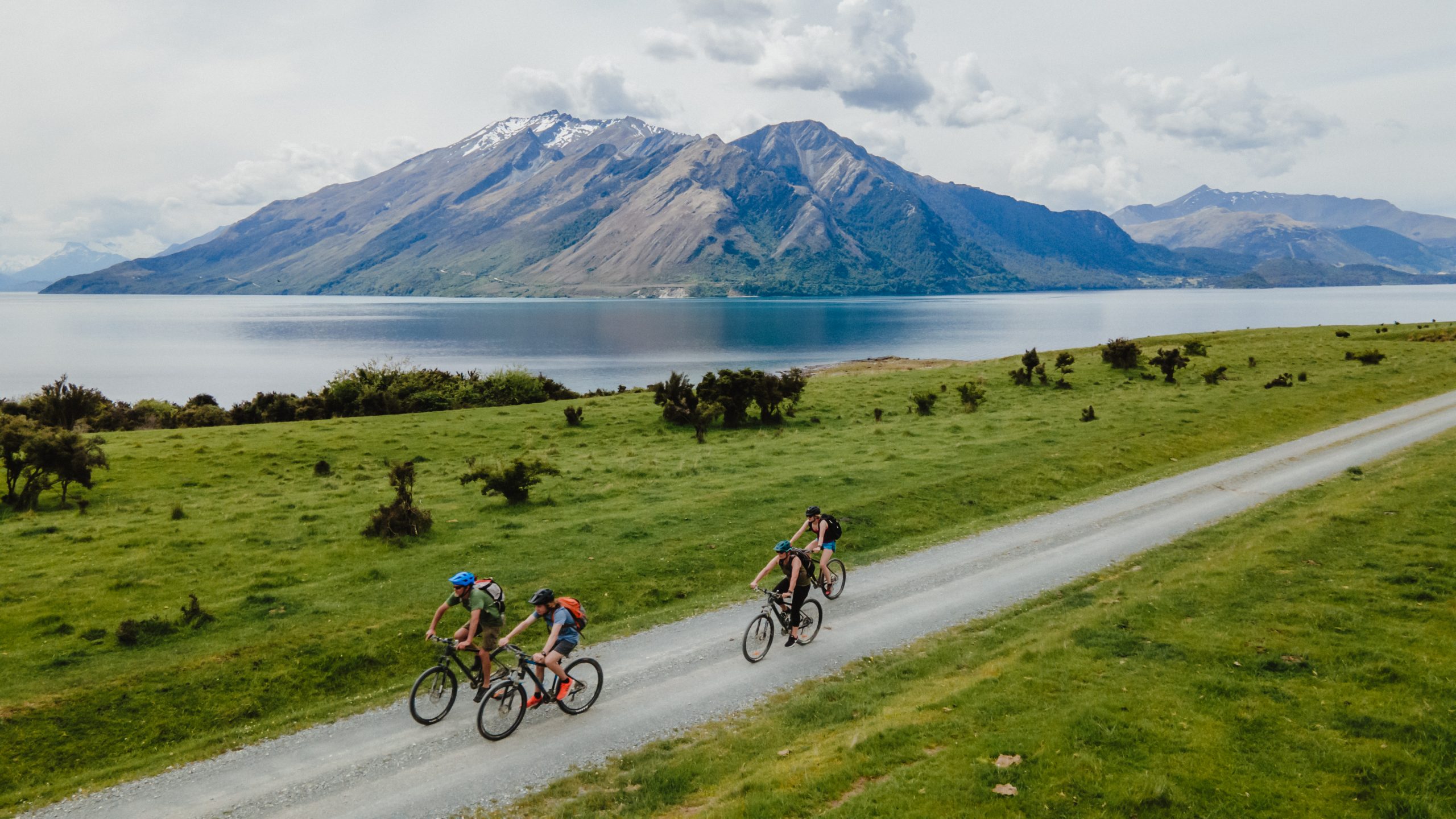 mountains and lake at Around the Mountains Cycle Trail